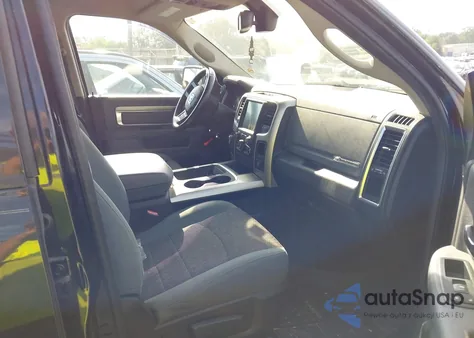 2016 Ram 1500 Big Horn z USA, uszkodzony, nr VIN 3C6RR6LT5GG289010